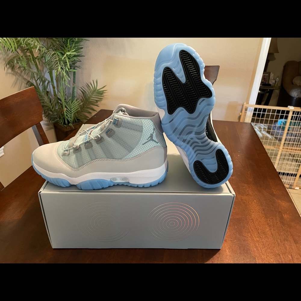 Jordan 11 Adapt